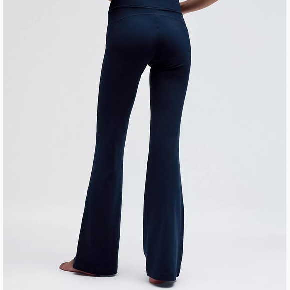 Lululemon Athletica Groove  Blue Flare Pants with High Waist - Picture 2 of 9